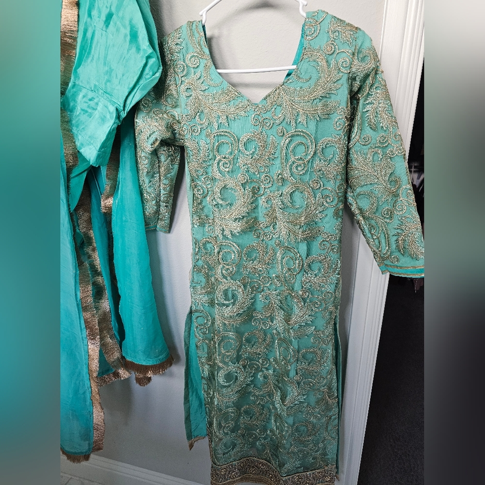 Indian salwar suit